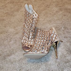 Dressy gold embellished heel